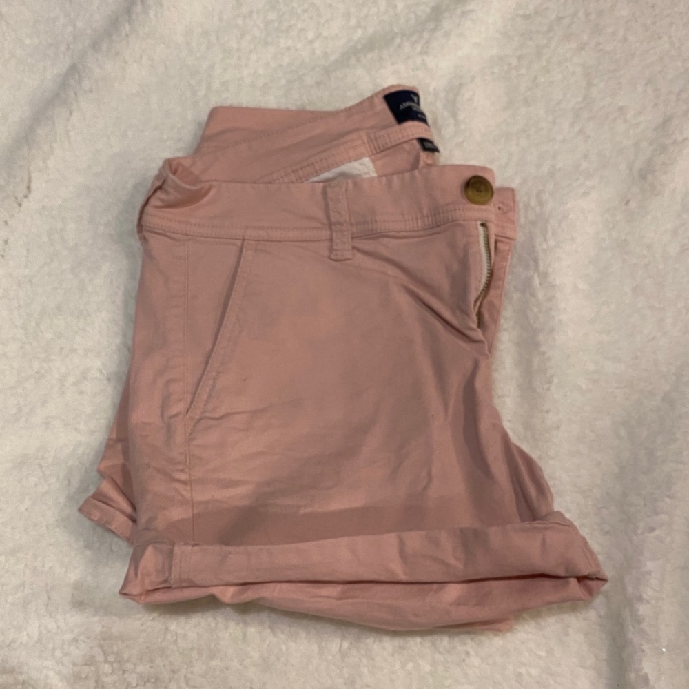 AEO: Cute Baby Pink Shorts